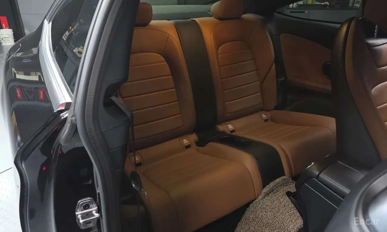 Mercedes-Benz C 220 Facelift 4MATIC Coupe, снимка 11 - Автомобили и джипове - 55707596