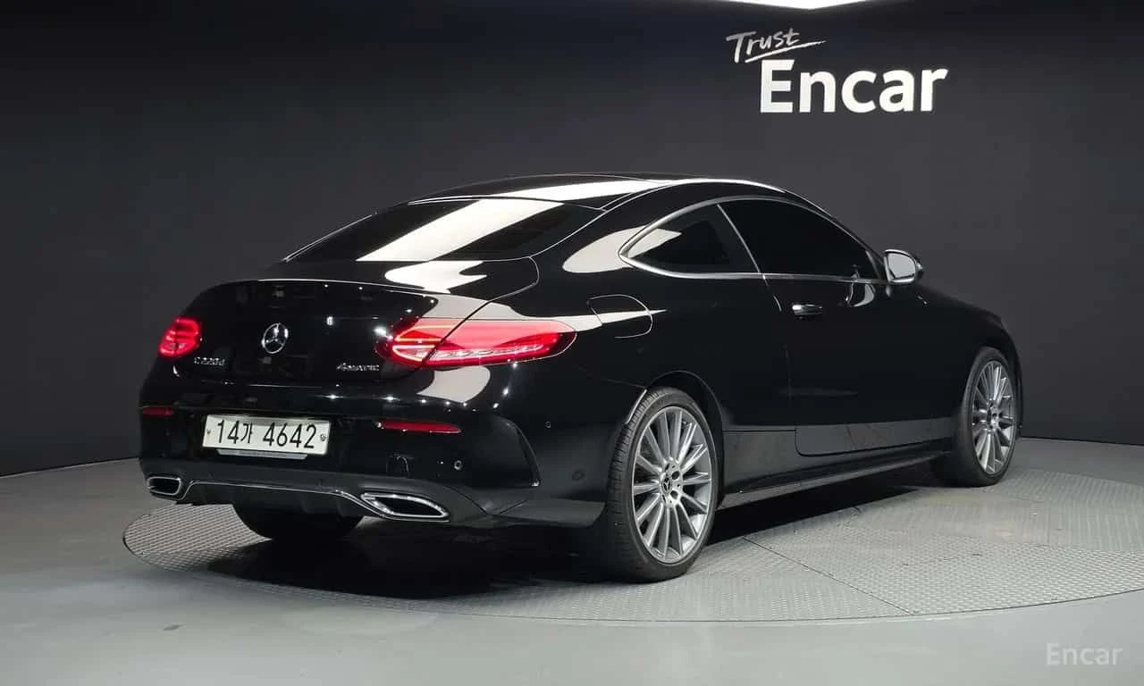 Mercedes-Benz C 220 Facelift 4MATIC Coupe, снимка 2 - Автомобили и джипове - 55707596