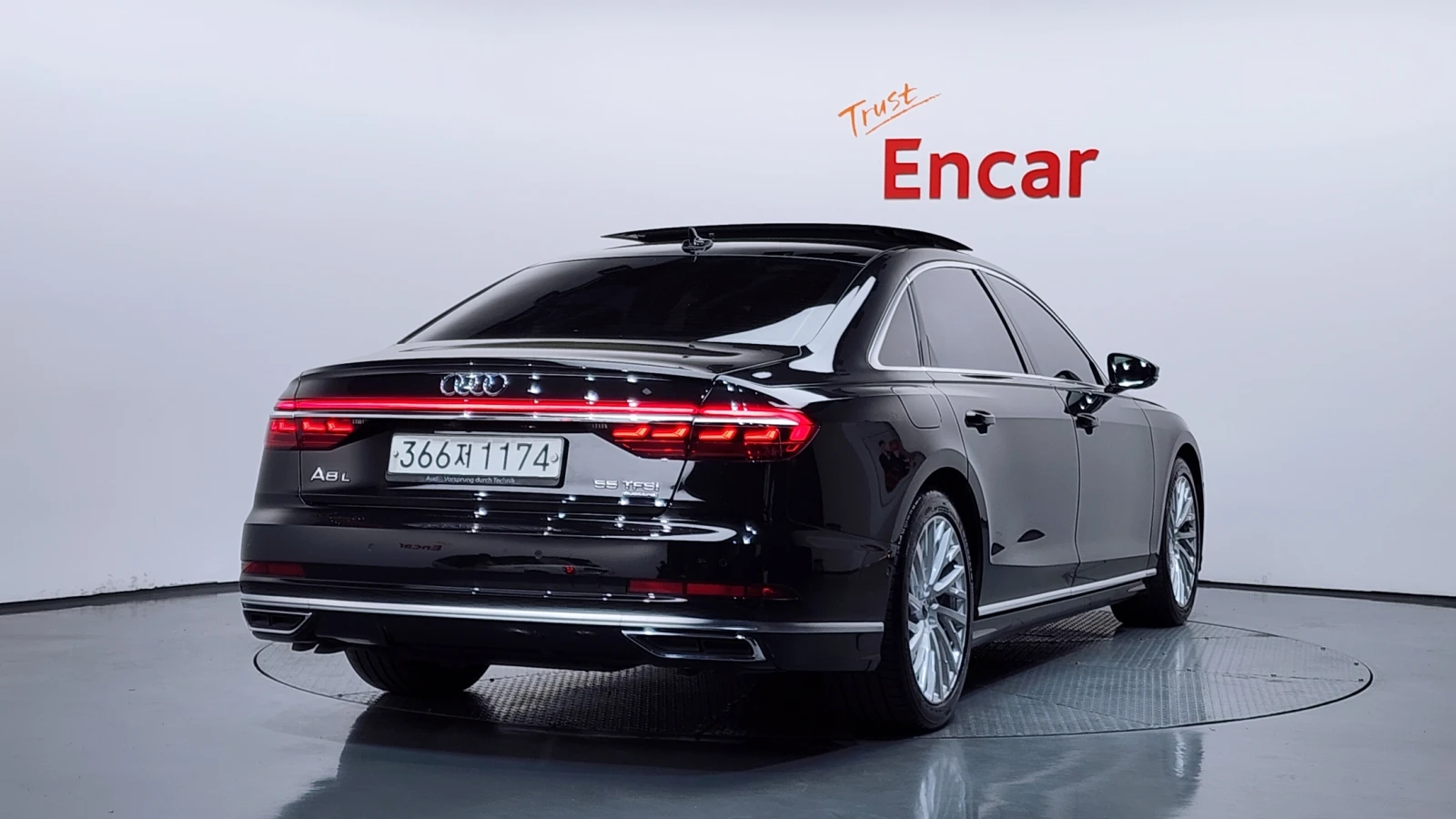 Audi A8 LONG* SOFT-CLOSE* DIS* 360* HUD* TV* ОБДУХ* МАСАЖ*, снимка 3 - Автомобили и джипове - 56059394