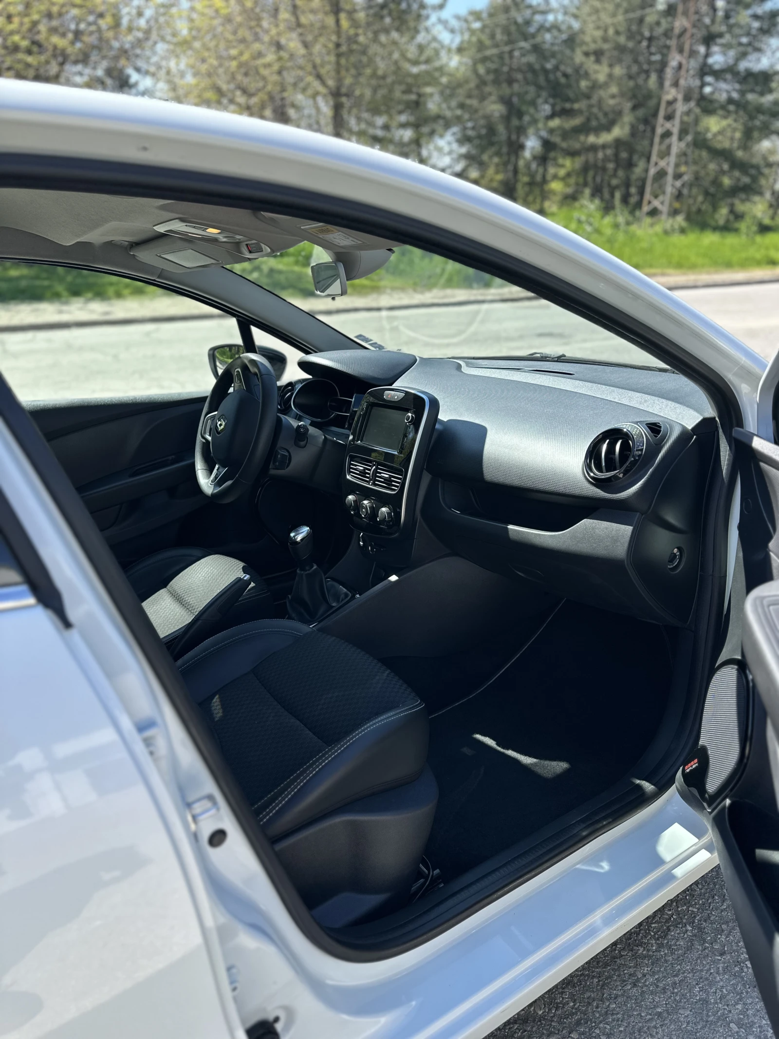 Renault Clio FULL LED + Camera + Navi + Premium Audio | Mobile.bg � ����������� 5