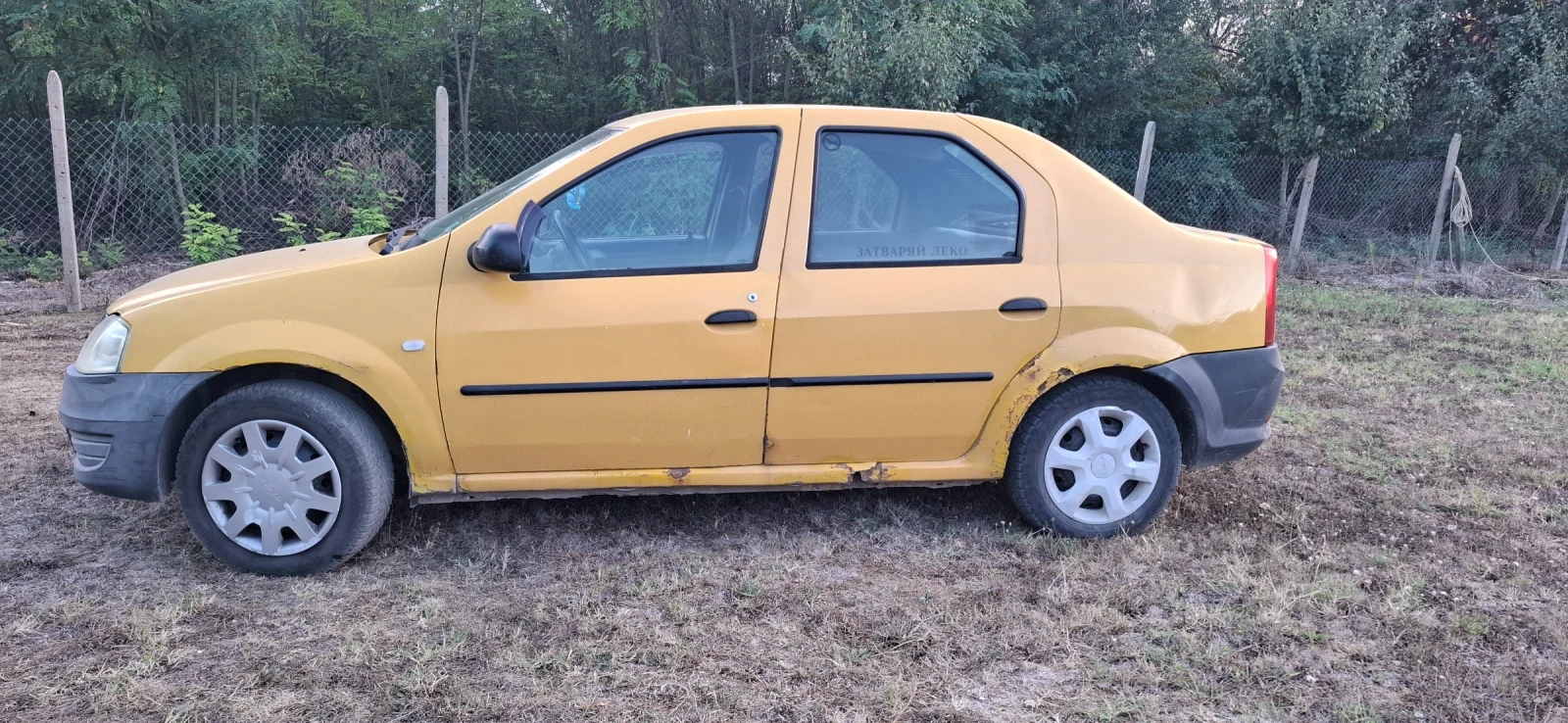 Dacia Logan 1.4, снимка 4 - Автомобили и джипове - 56183700