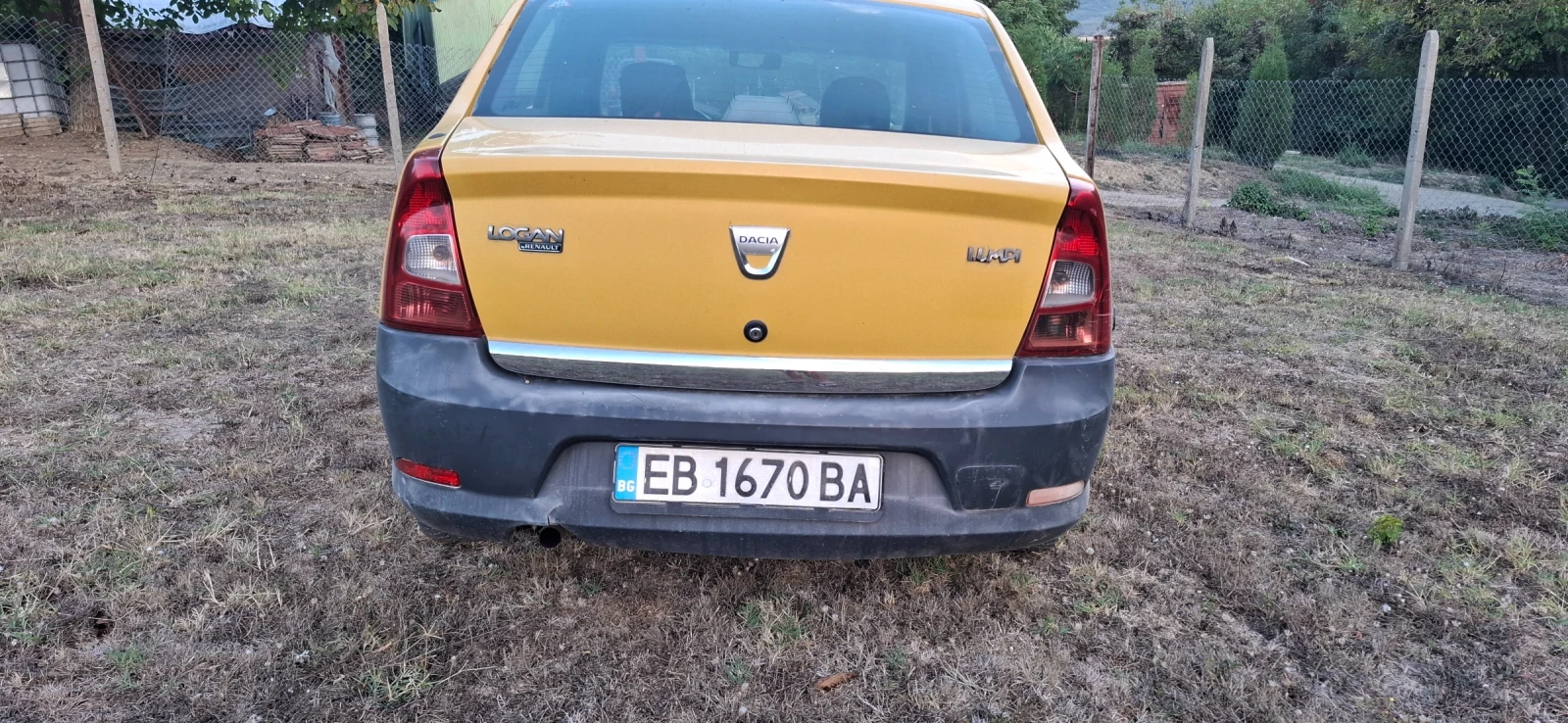 Dacia Logan 1.4, снимка 9 - Автомобили и джипове - 56183700