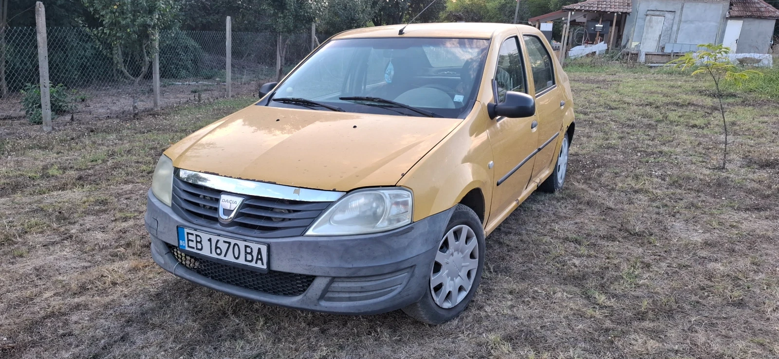 Dacia Logan 1.4, снимка 5 - Автомобили и джипове - 56183700