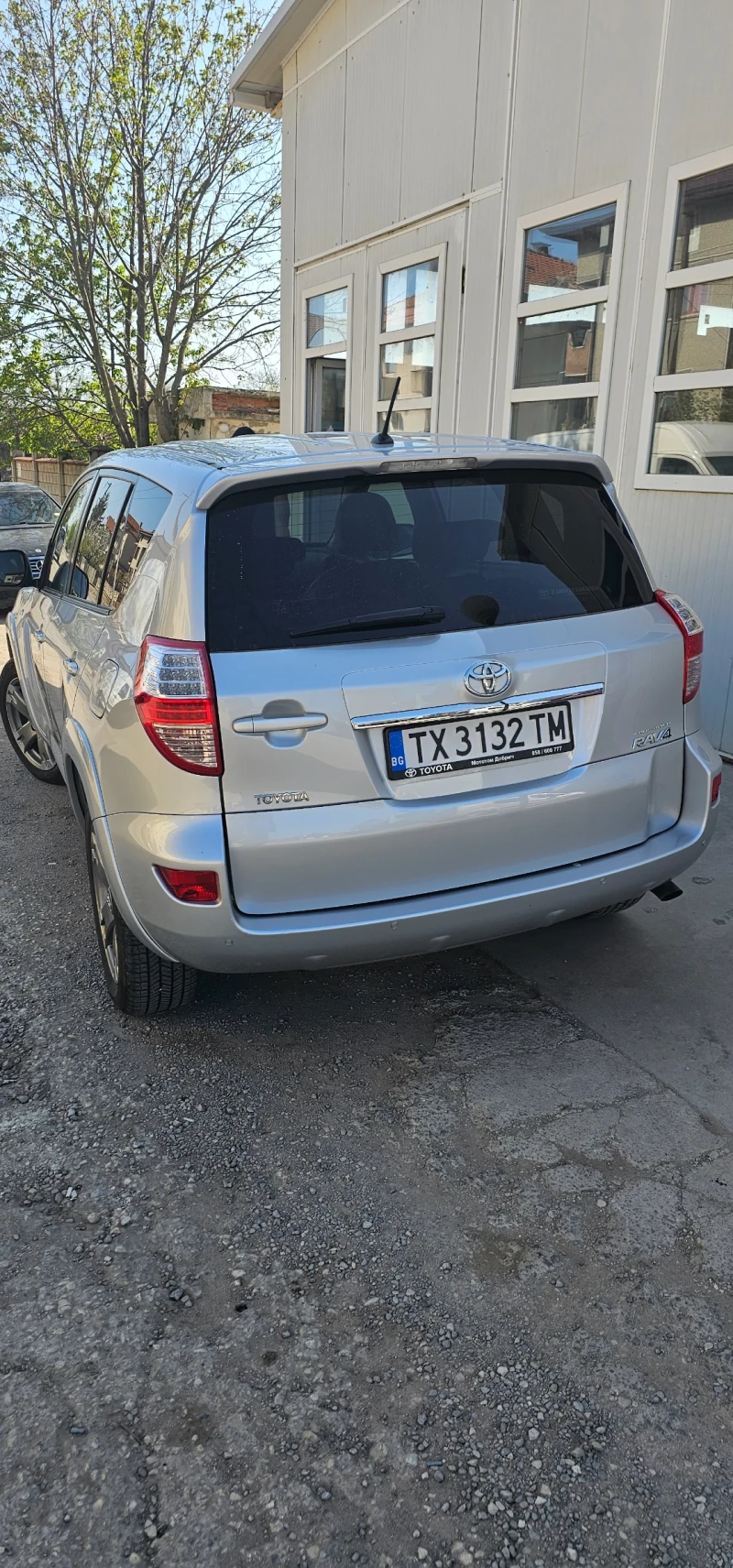 Toyota Rav4 2.2, снимка 3 - Автомобили и джипове - 48565180