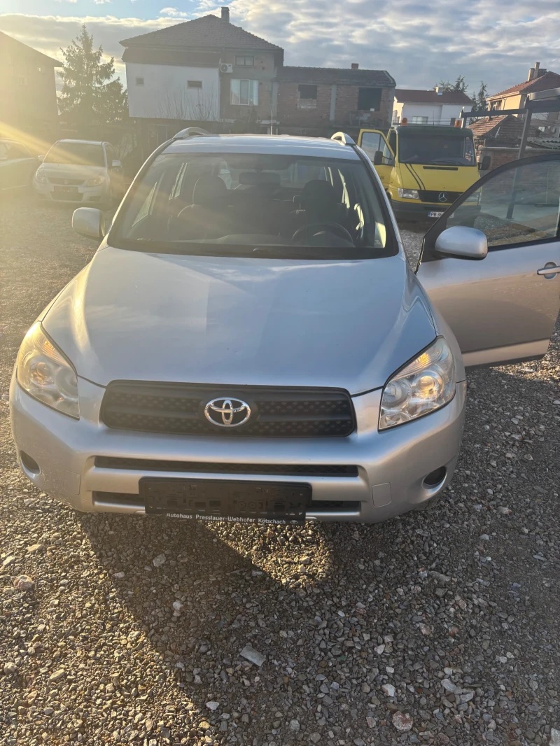 Toyota Rav4, снимка 8 - Автомобили и джипове - 52615785