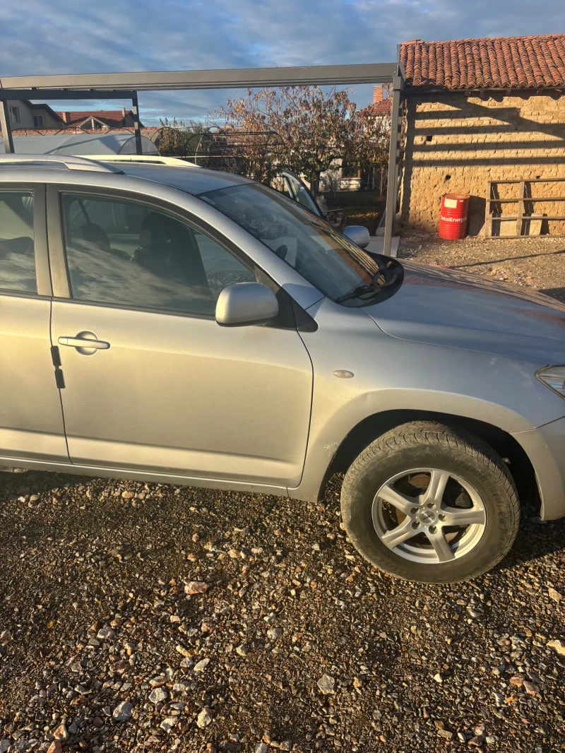 Toyota Rav4, снимка 9 - Автомобили и джипове - 52615785