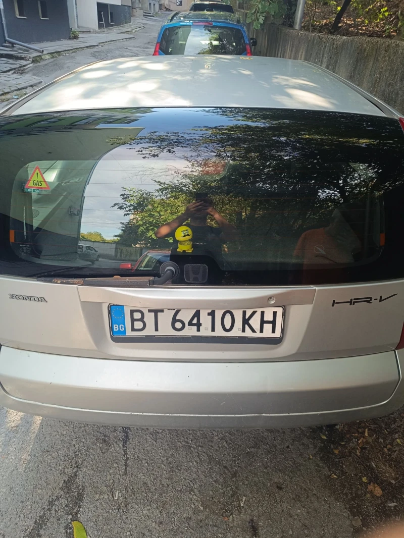 Honda Hr-v 1.6, снимка 12 - Автомобили и джипове - 53113592