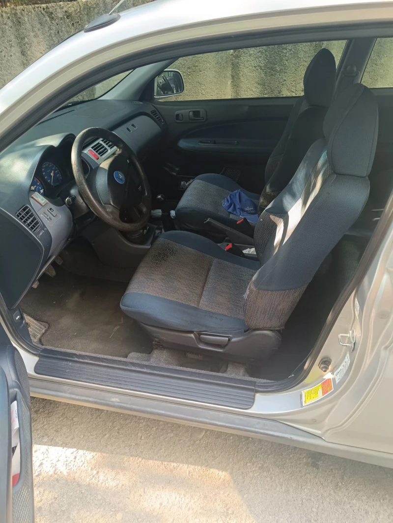 Honda Hr-v 1.6, снимка 3 - Автомобили и джипове - 53113592