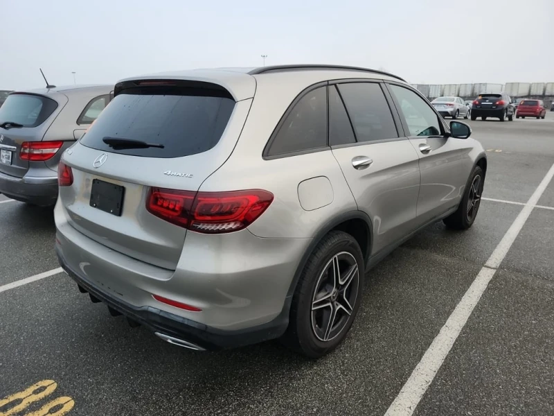 Mercedes-Benz GLC * 300 * CARFAX * ЦЕНА ДО БГ, снимка 3 - Автомобили и джипове - 53192921