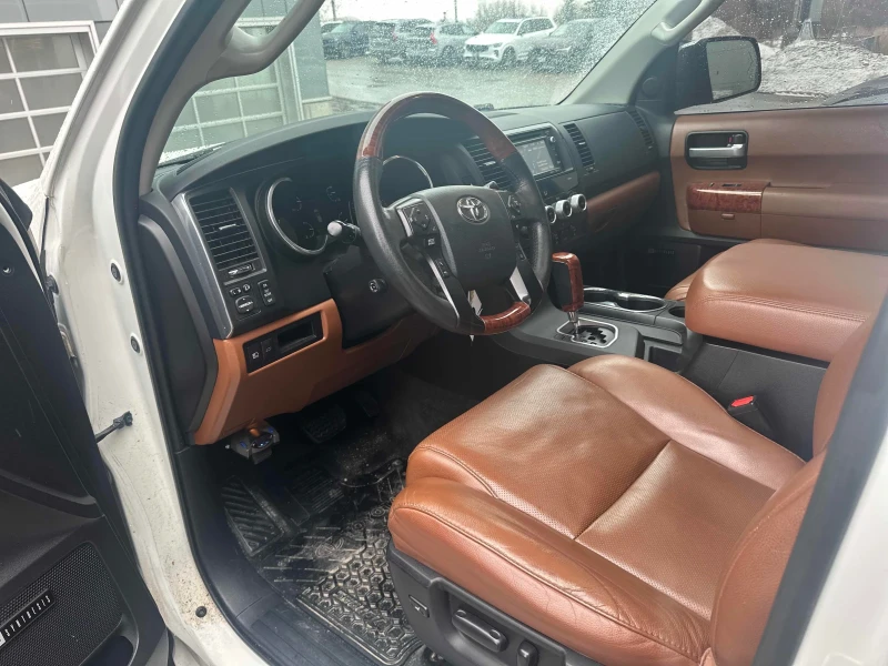 Toyota Sequoia Platinum * * Без Инциденти * * Сервизна История * , снимка 6 - Автомобили и джипове - 53579336