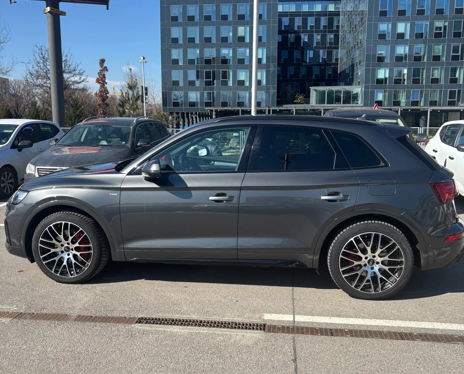 Audi Q5 S-line, Въздушно окачване, Matrix - изображение 6