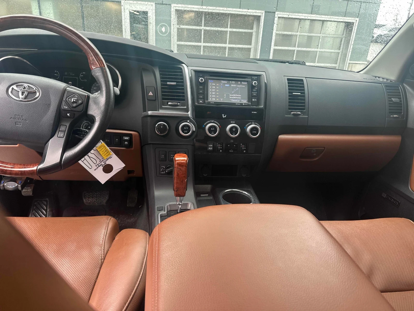 Toyota Sequoia Platinum * * Без Инциденти * * Сервизна История *  - изображение 8