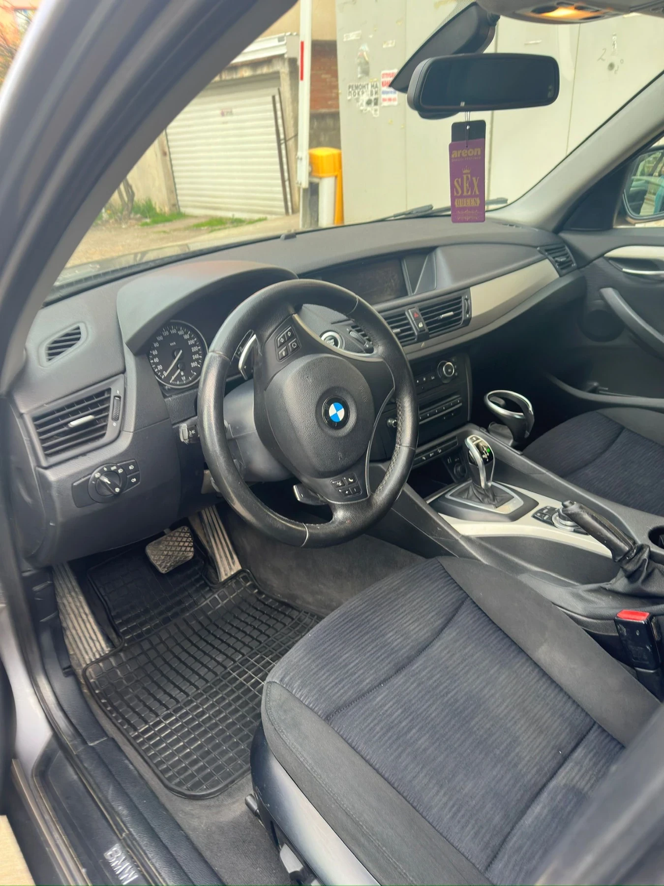 BMW X1, снимка 3 - Автомобили и джипове - 54186359