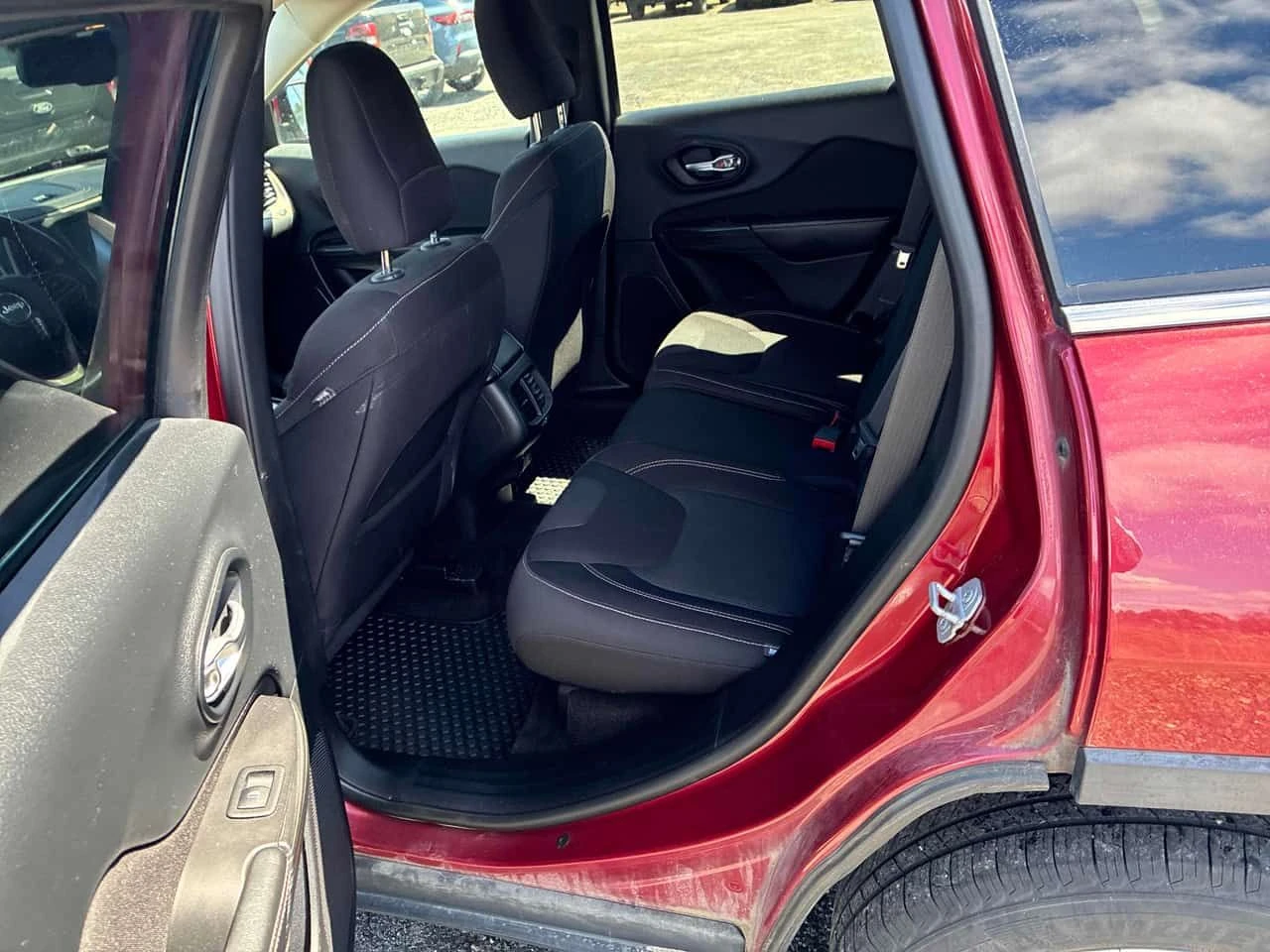 Jeep Cherokee * North * PANO* KEYLESS* �������*  | Mobile.bg � ����������� 12