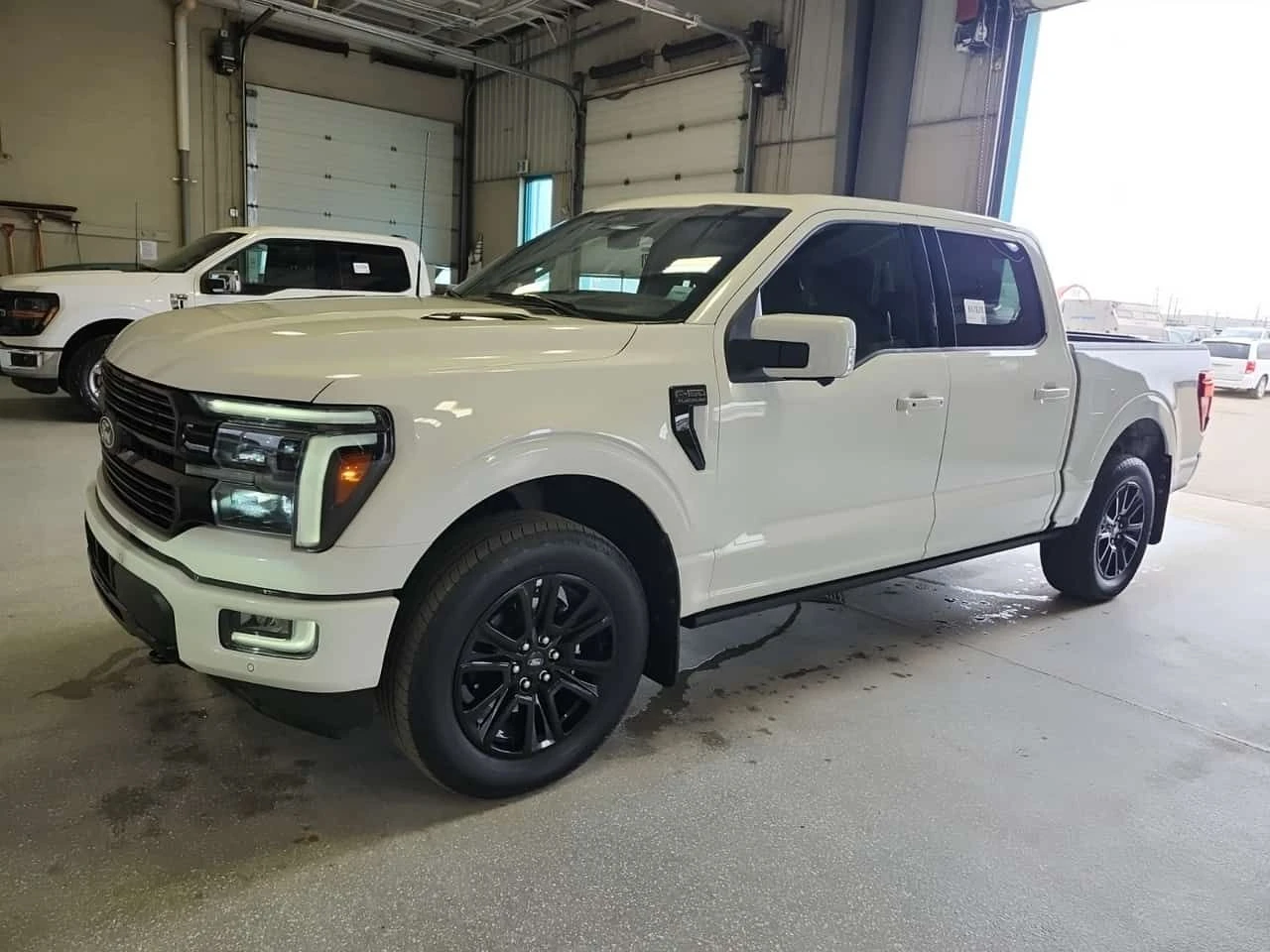 Ford F150 PLATINUM CREW CAB SHORT BED| ПАНО| 2 КЛЮЧА| CARFAX
