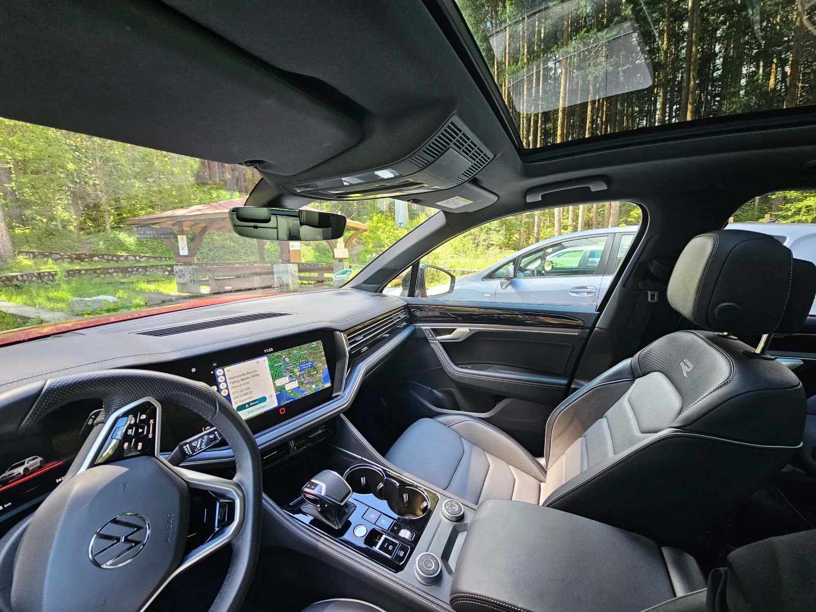 VW Touareg R-LINE 3.0 V6 TDI, снимка 7 - Автомобили и джипове - 54670145