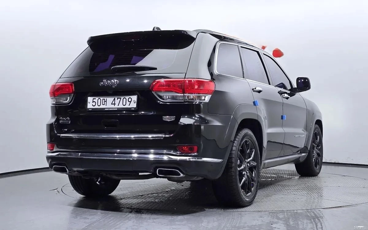 Jeep Grand cherokee 3.0 Diesel Summit, снимка 2 - Автомобили и джипове - 54820736