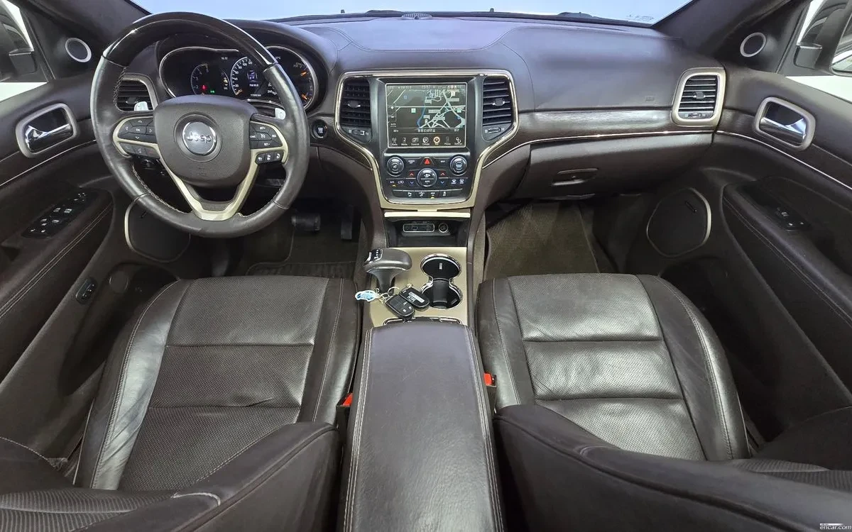 Jeep Grand cherokee 3.0 Diesel Summit, снимка 6 - Автомобили и джипове - 54820736