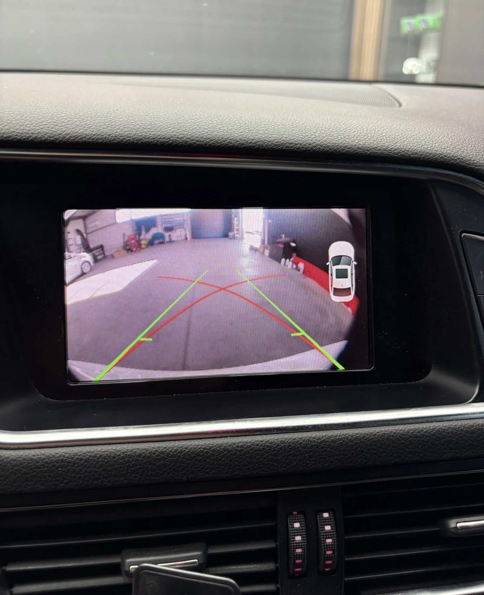 Audi Q5 3.0TDI S/BO/AMBIENT/CARPLAY, снимка 16 - Автомобили и джипове - 55695032