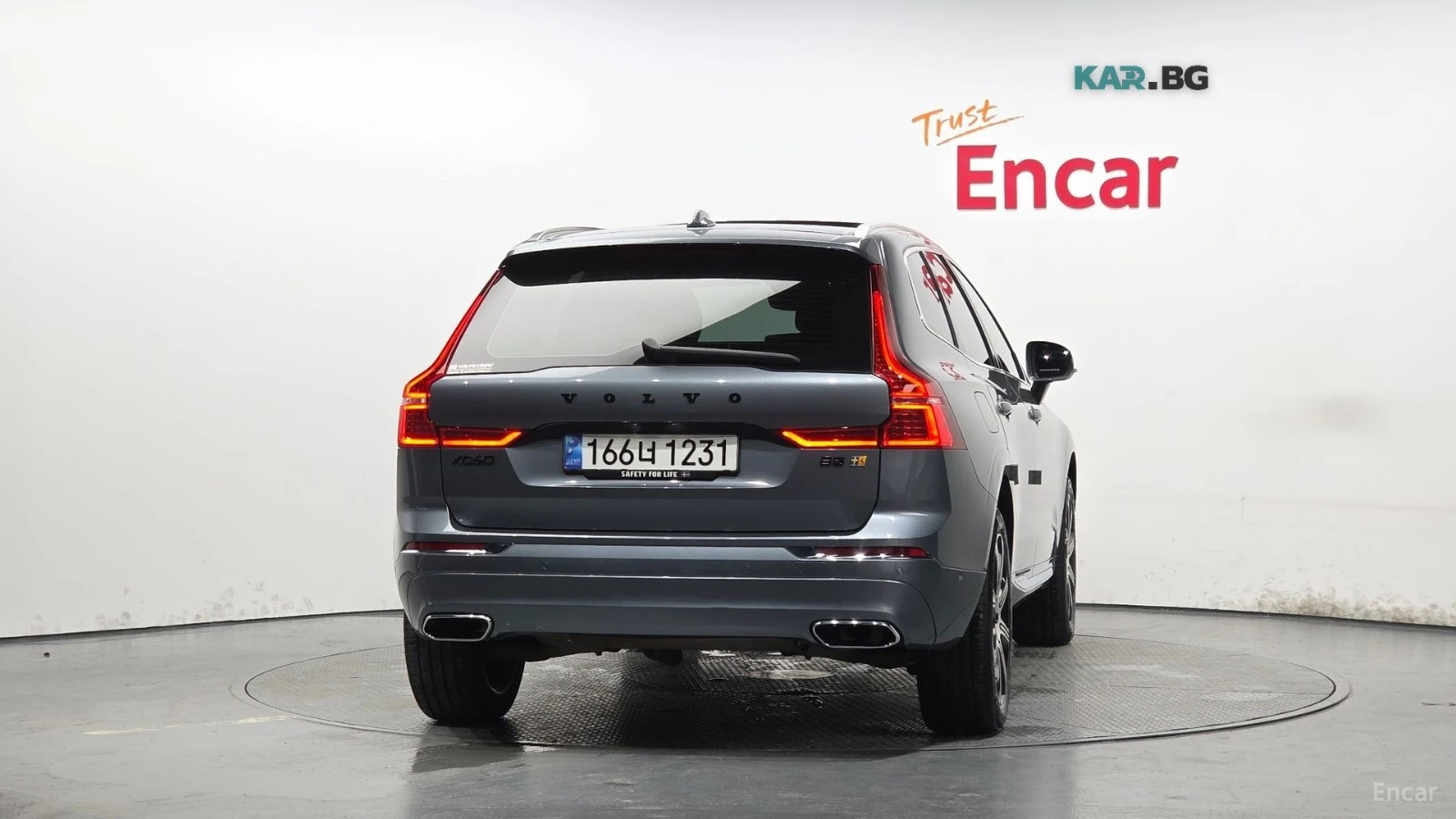 Volvo XC60 D5 INSCRIPTION| B&W| DISTRONIC| ПОДГРЕВ, снимка 4 - Автомобили и джипове - 56072002