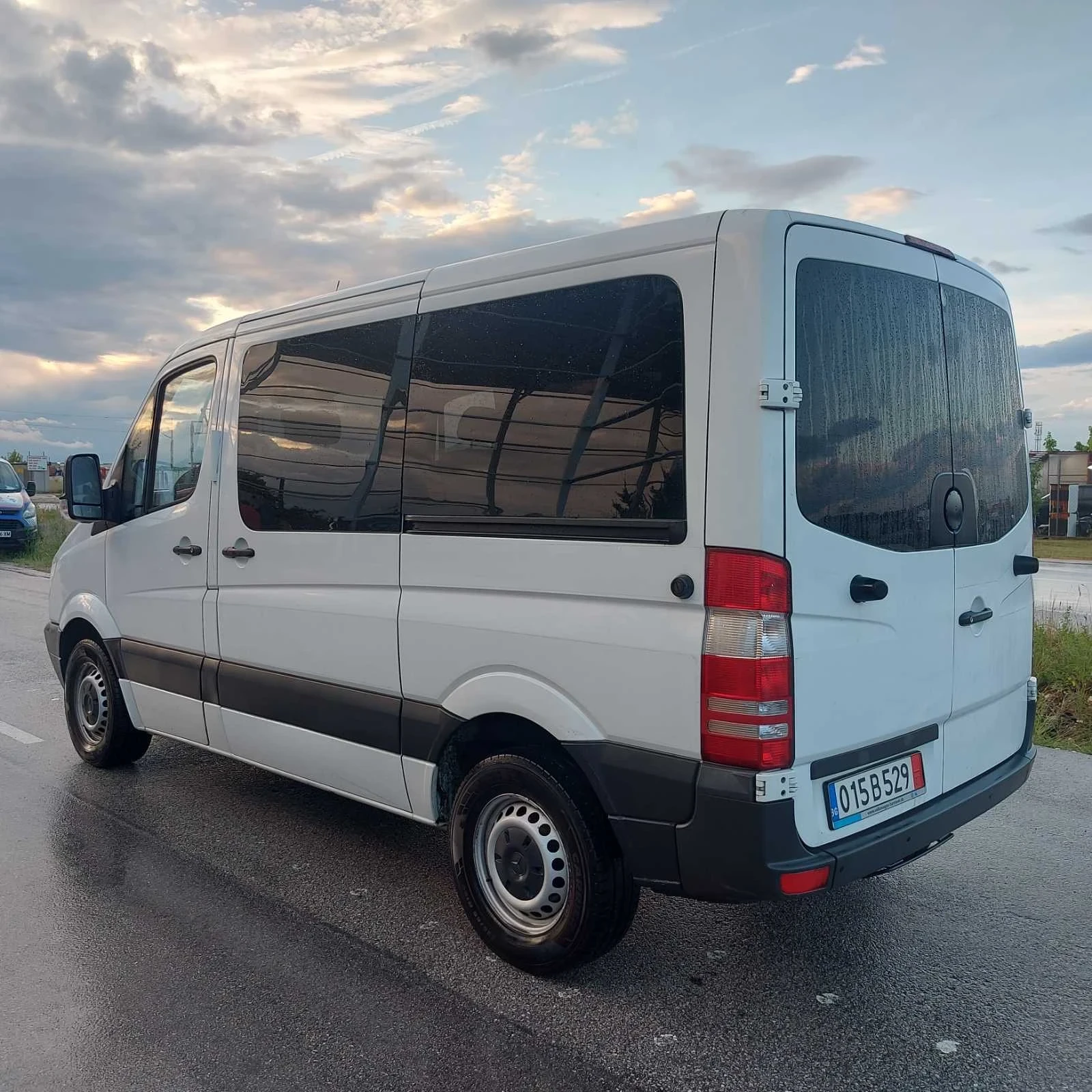 Mercedes-Benz Sprinter 316 Ориг.КМ и БОЯ, снимка 4 - Бусове и автобуси - 54662913