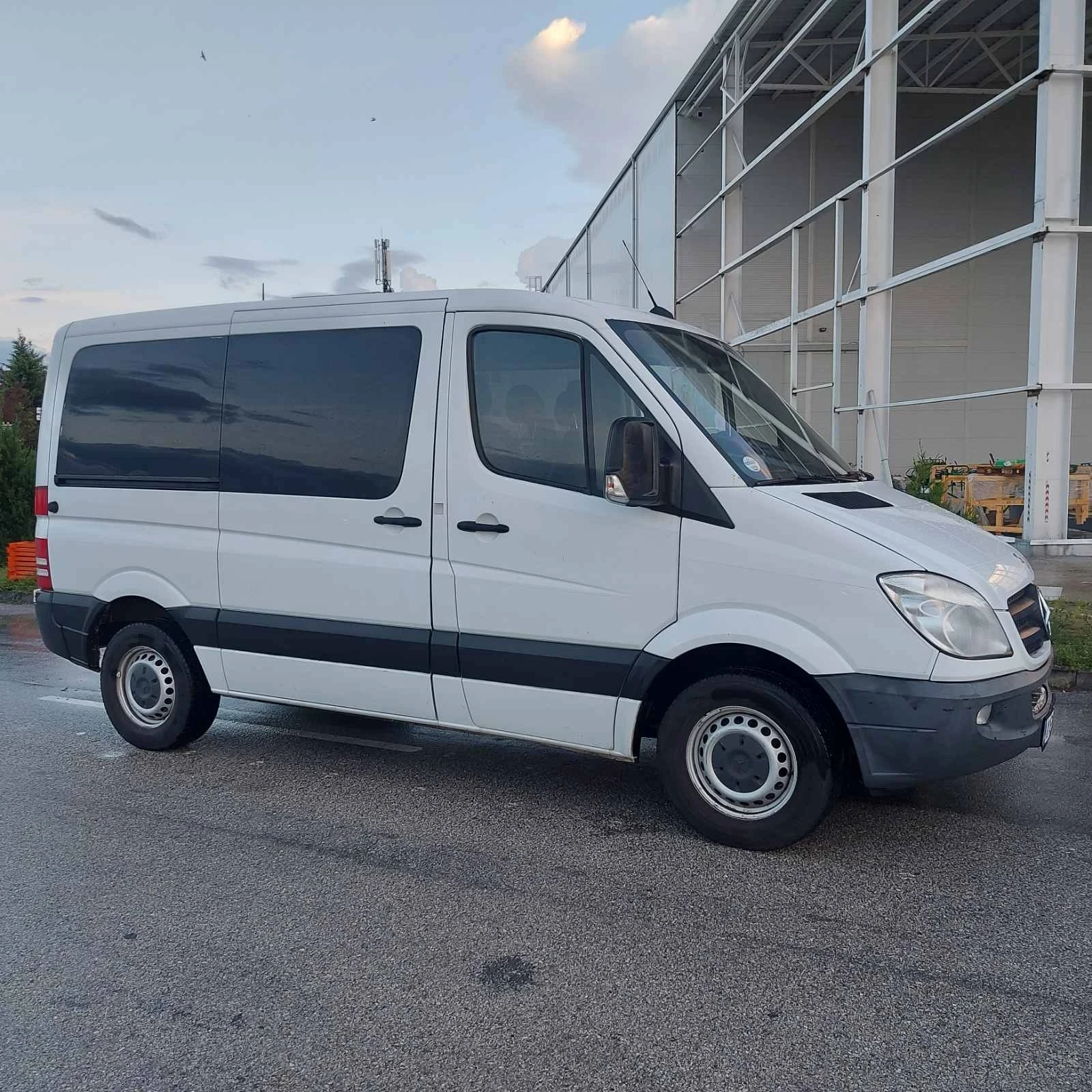 Mercedes-Benz Sprinter 316 Ориг.КМ и БОЯ, снимка 2 - Бусове и автобуси - 54662913