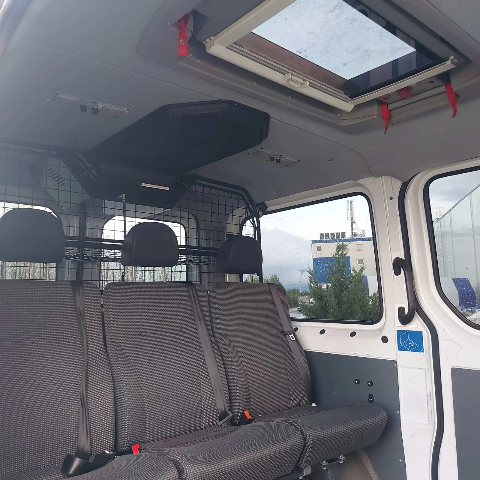 Mercedes-Benz Sprinter 316 Ориг.КМ и БОЯ, снимка 11 - Бусове и автобуси - 54662913
