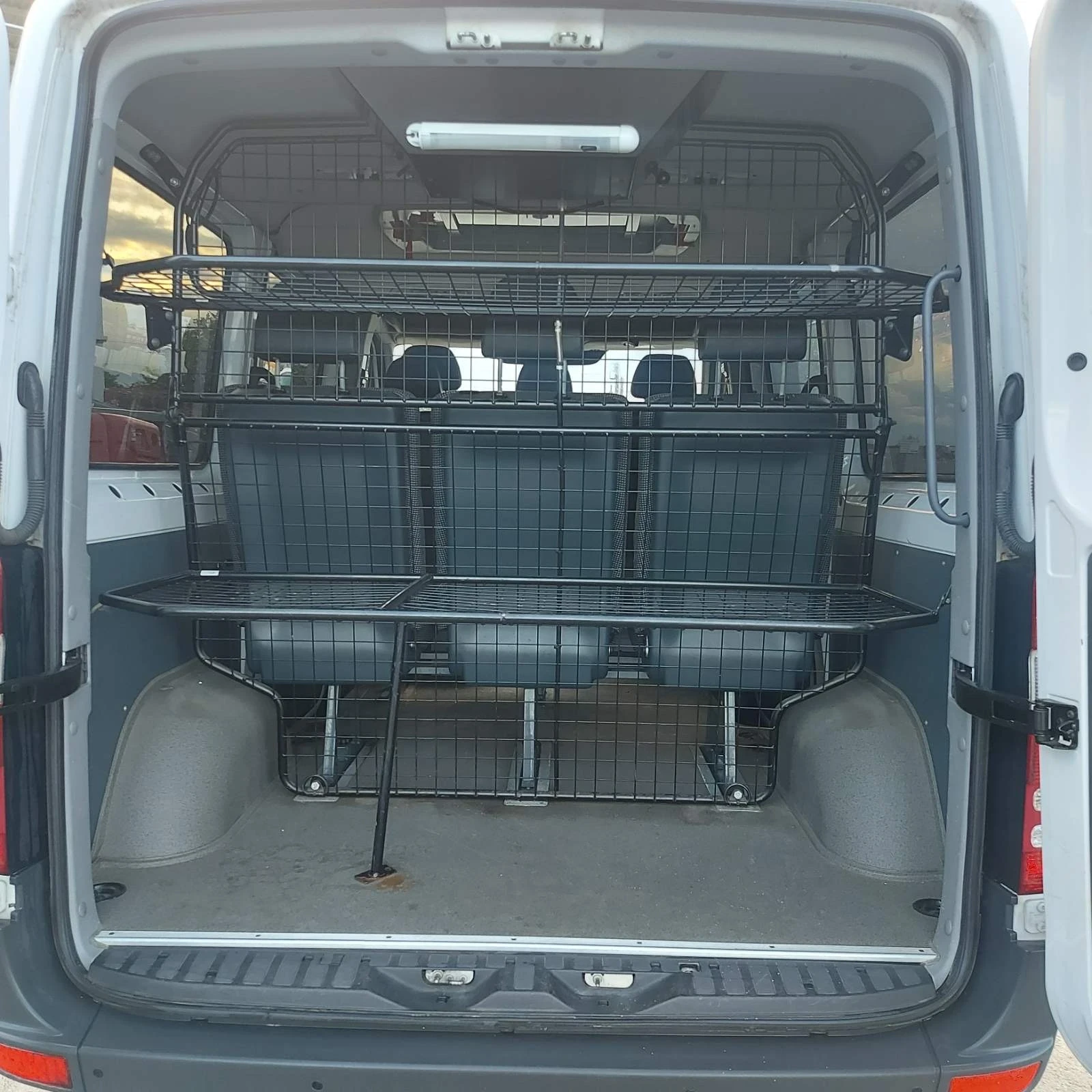 Mercedes-Benz Sprinter 316 Ориг.КМ и БОЯ, снимка 9 - Бусове и автобуси - 54662913