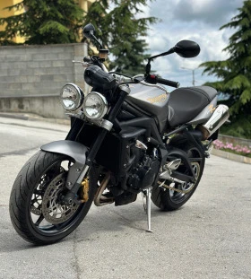 Triumph Street Triple 675 R | Mobile.bg    1