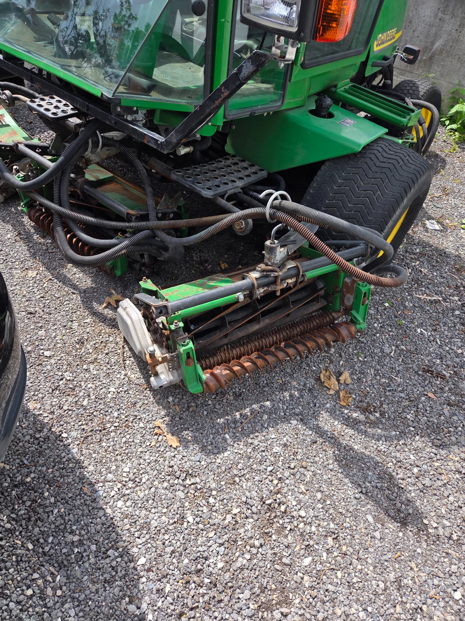 Сенокосачка John Deere 3235B, снимка 3 - Селскостопанска техника - 54948646
