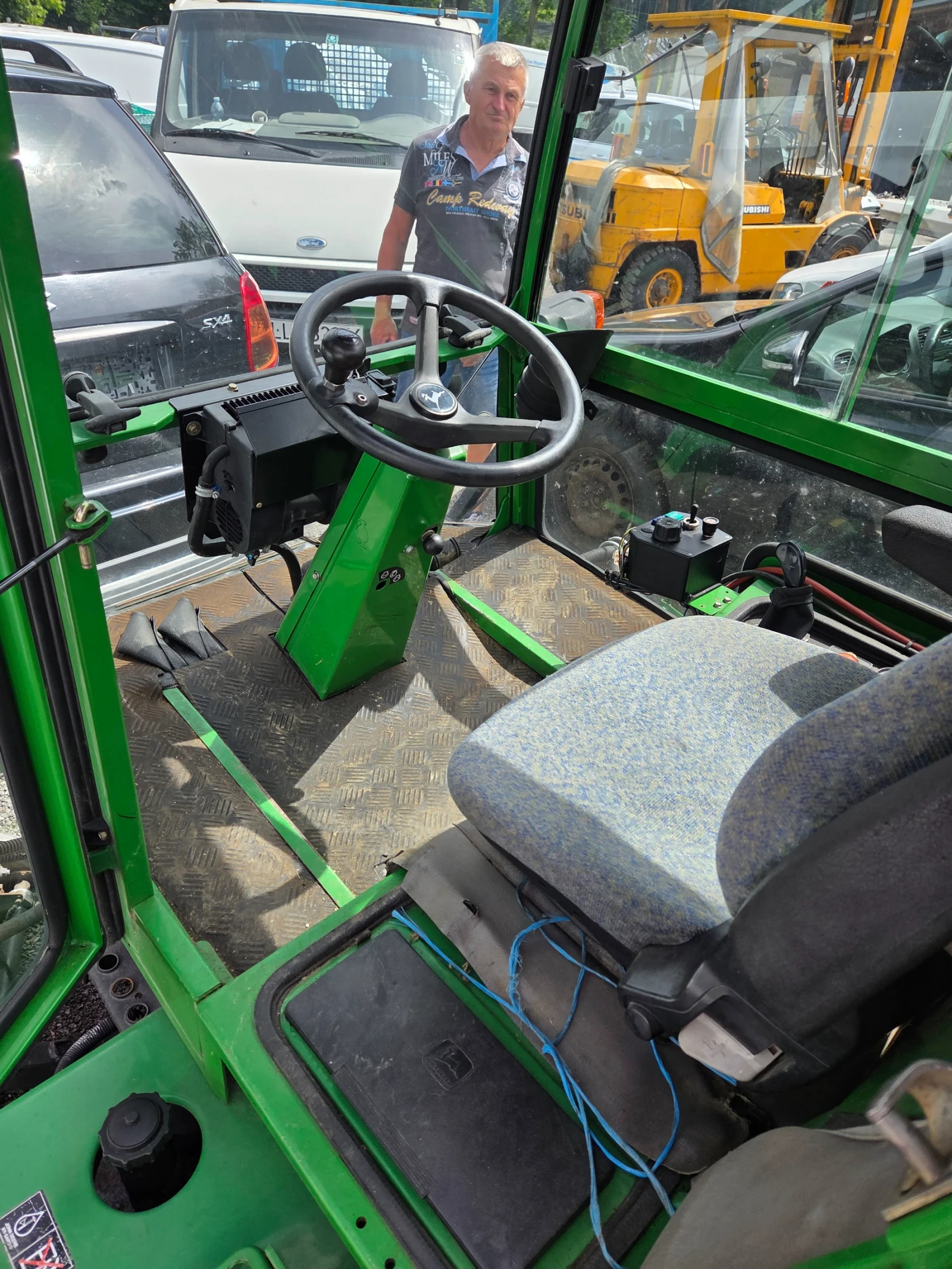 Сенокосачка John Deere 3235B, снимка 4 - Селскостопанска техника - 54948646
