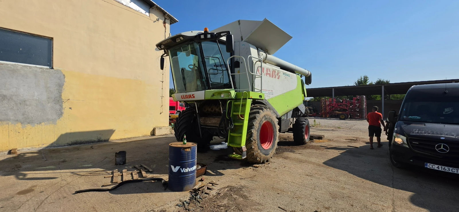Комбайн Claas Lexion 600, снимка 2 - Селскостопанска техника - 55790349