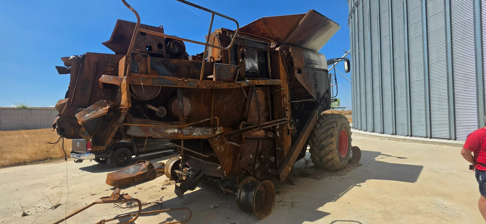 Комбайн Claas Lexion 600, снимка 4 - Селскостопанска техника - 55790349