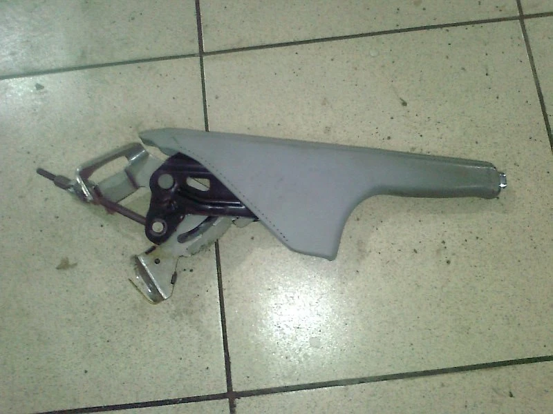 ръчна спирачка за Фолксваген Голф 4 1.6