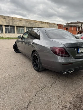 Mercedes-Benz E 220, снимка 4