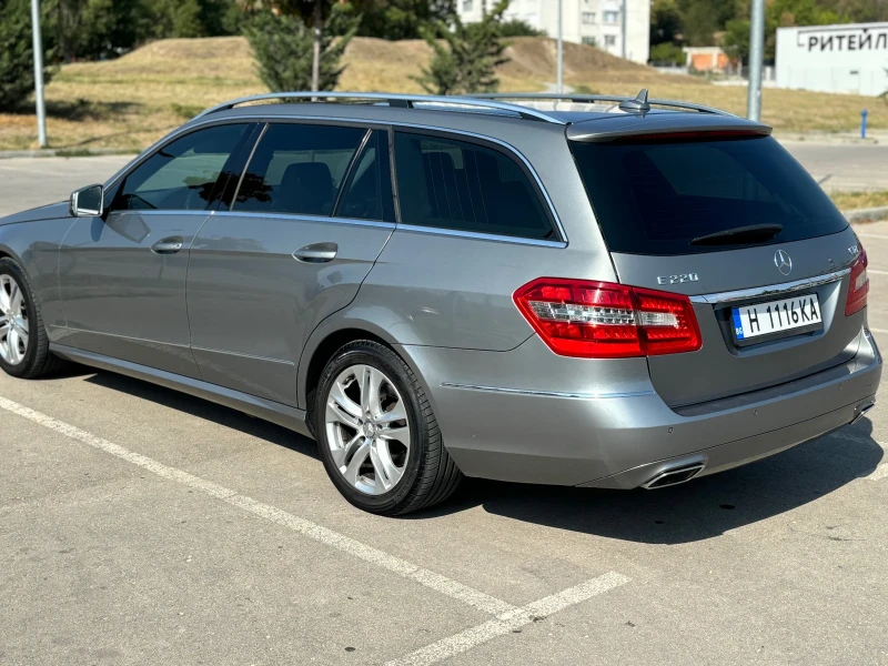 Mercedes-Benz E 220, снимка 3 - Автомобили и джипове - 47390685