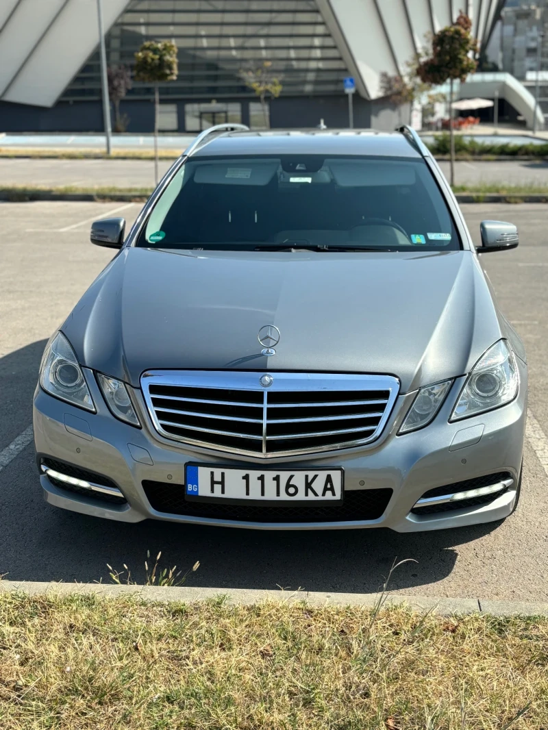 Mercedes-Benz E 220, снимка 7 - Автомобили и джипове - 47390685