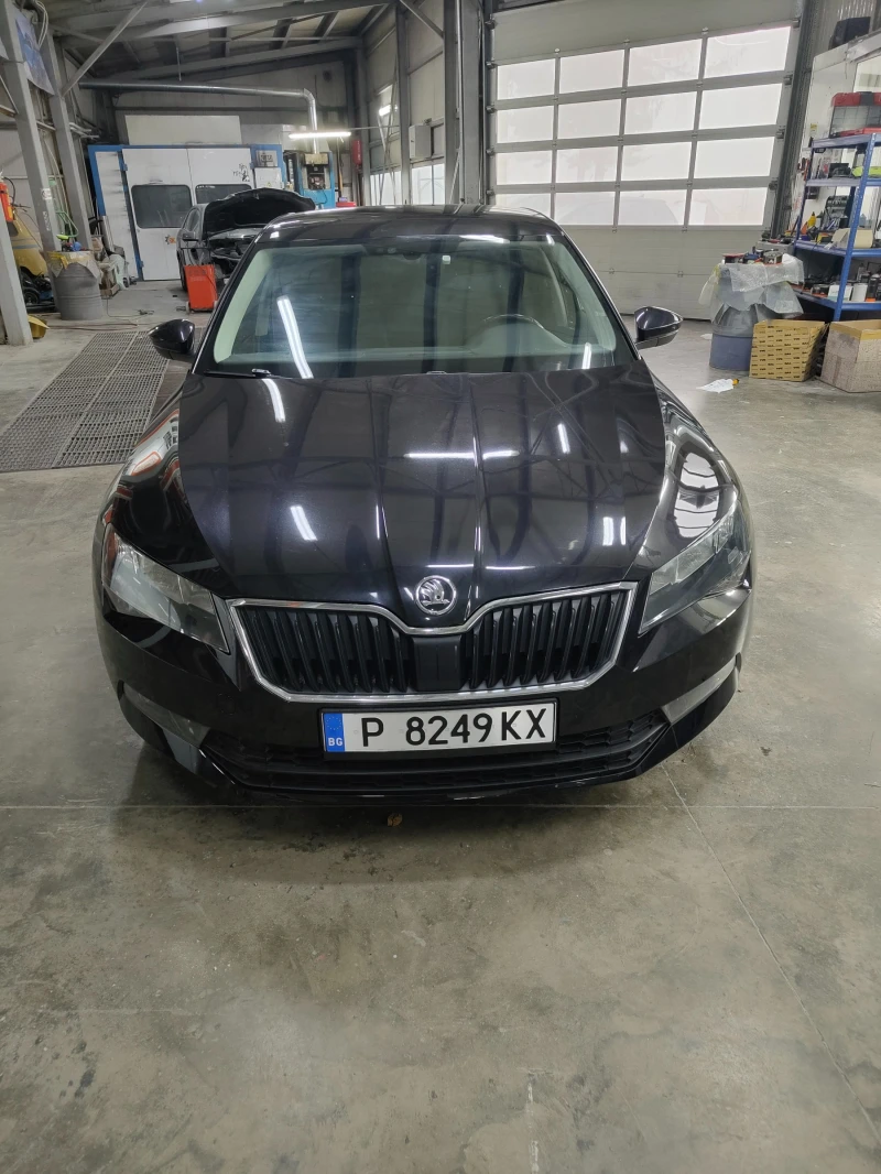 Skoda Superb, снимка 1 - Автомобили и джипове - 48278646