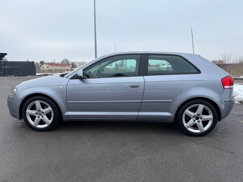 Audi A3 (8P) 2.0 FSI , снимка 8 - Автомобили и джипове - 48755093