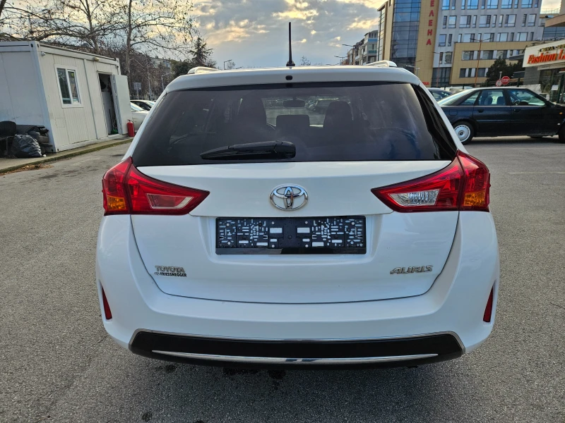 Toyota Auris 1.4D4D 90кс. EURO5B, снимка 6 - Автомобили и джипове - 49197276