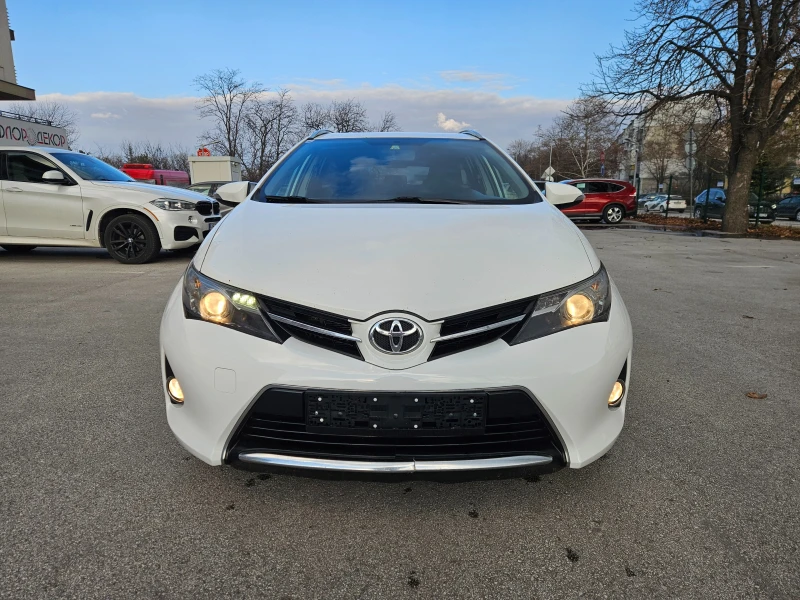 Toyota Auris 1.4D4D 90кс. EURO5B, снимка 2 - Автомобили и джипове - 49197276