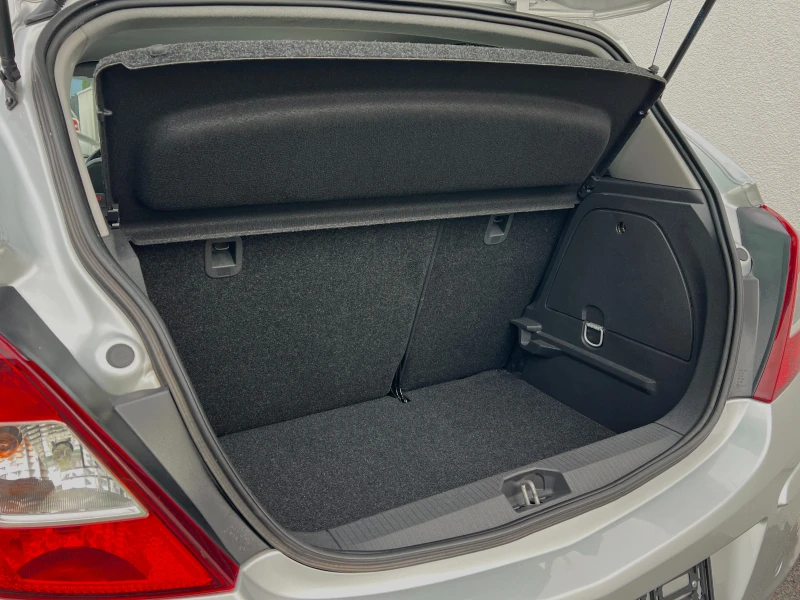 Opel Corsa 1.2i ГАЗОВ ИНЖЕКЦИОН  COSMO, снимка 13 - Автомобили и джипове - 50306022