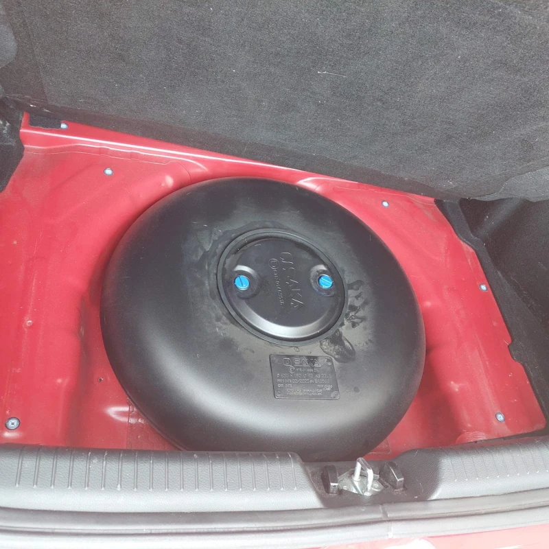 Hyundai I30 1, 4 ГАЗ, снимка 10 - Автомобили и джипове - 50353349