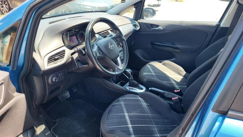 Opel Corsa 1.4i Auto, снимка 7 - Автомобили и джипове - 51130090