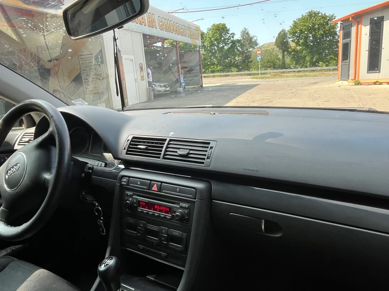 Audi A4, снимка 6 - Автомобили и джипове - 52300174