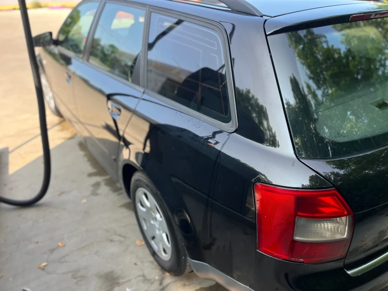 Audi A4, снимка 8 - Автомобили и джипове - 52300174