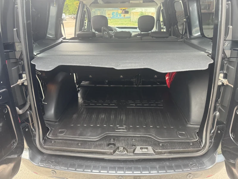 Dacia Dokker 1.5 tdci, снимка 17 - Автомобили и джипове - 51545935