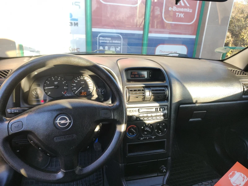 Opel Astra 1.6, снимка 7 - Автомобили и джипове - 52315770