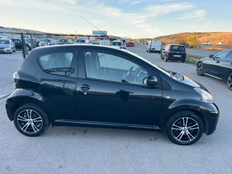 Toyota Aygo 1.0 GPL NAVI, снимка 3 - Автомобили и джипове - 52404442