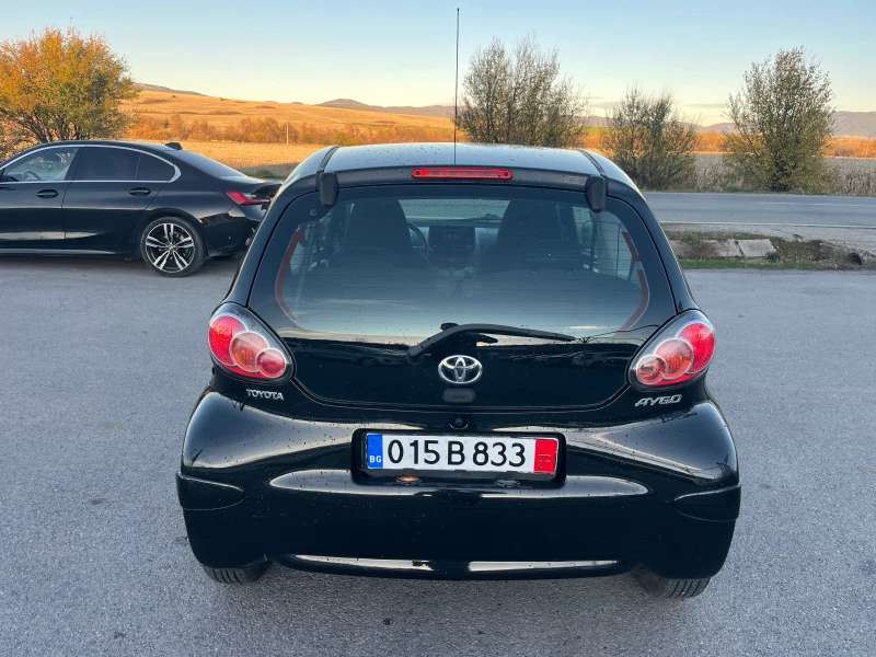 Toyota Aygo 1.0 GPL NAVI, снимка 5 - Автомобили и джипове - 52404442